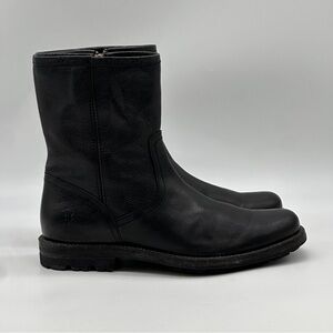 Frye Phillip Lug Inside Zip Boots. Size 8.5